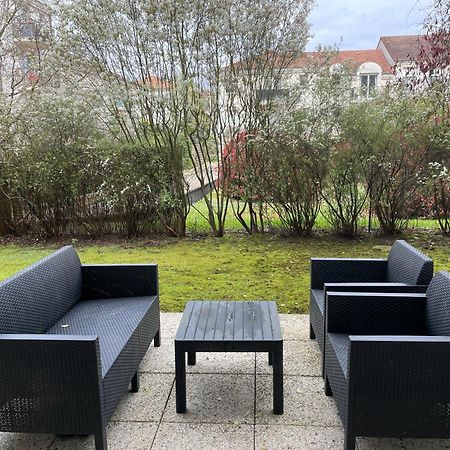 1 Bedroom With Garden, Train Station, Disneyland, Val D'Europe Bussy-Saint-Georges Exterior photo
